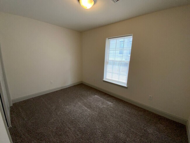 Building Photo - 505 East Rollins St