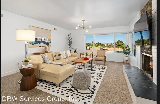 Building Photo - 3 br, 2 bath House - 6047 Soledad Mountain...