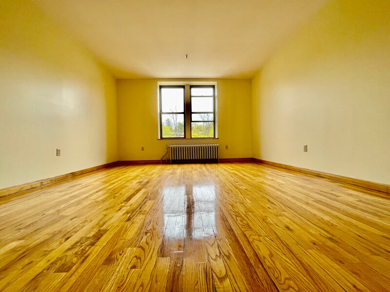 Building Photo - 268 Broadway