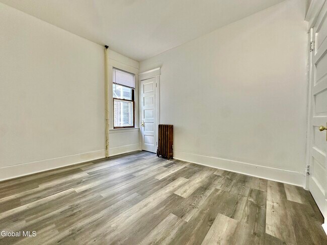 Building Photo - 1346 Stanford St