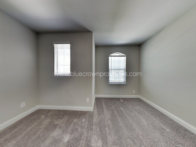 Building Photo - 1024 Meadowlark Ave
