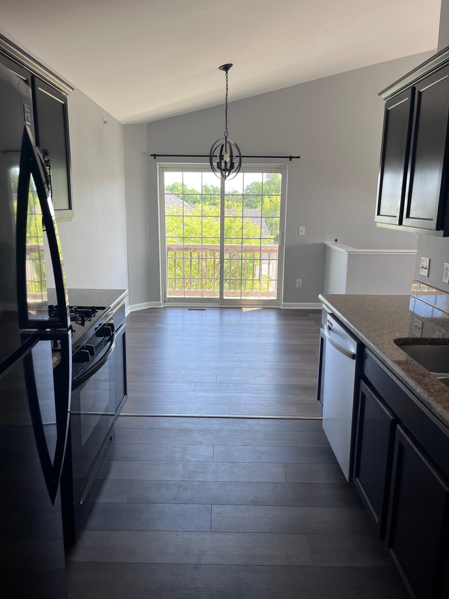 Building Photo - 2604 Riversedge Dr