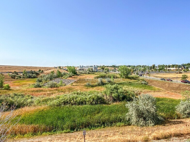 Building Photo - 9481 Mansfield Ave