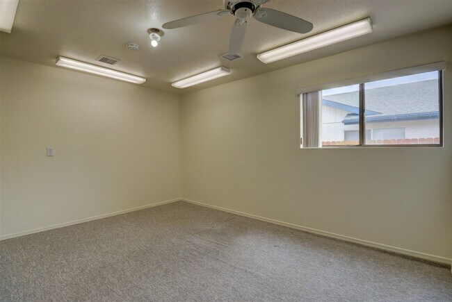 Building Photo - 9440 E Towago Dr