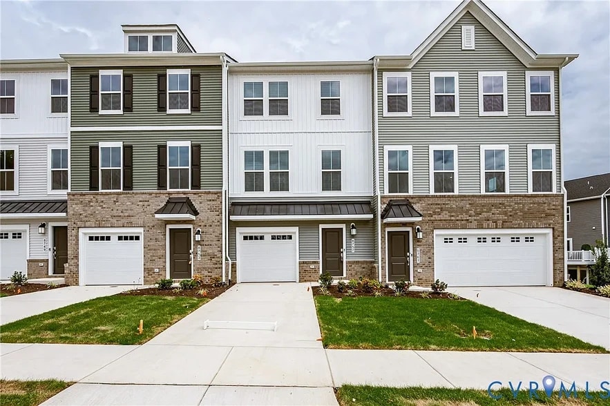 Building Photo - 8753 Whitman Dr