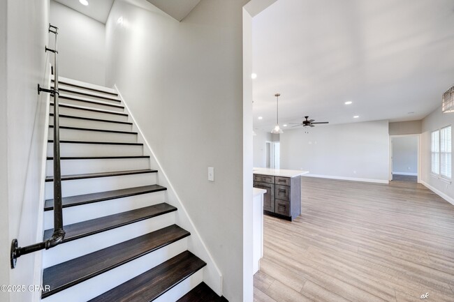 Building Photo - 742 Vista del Sol Ln