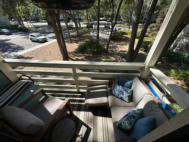 Building Photo - 45 Folly Field Rd