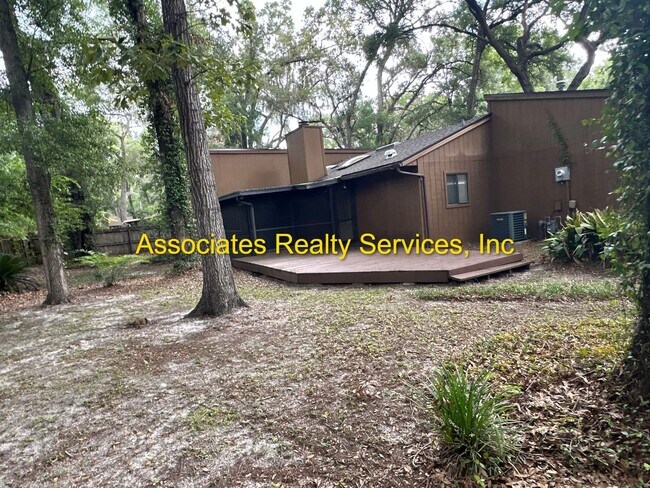 Building Photo - Single Family home in The Woodland in SW Gainesville-Great Location!