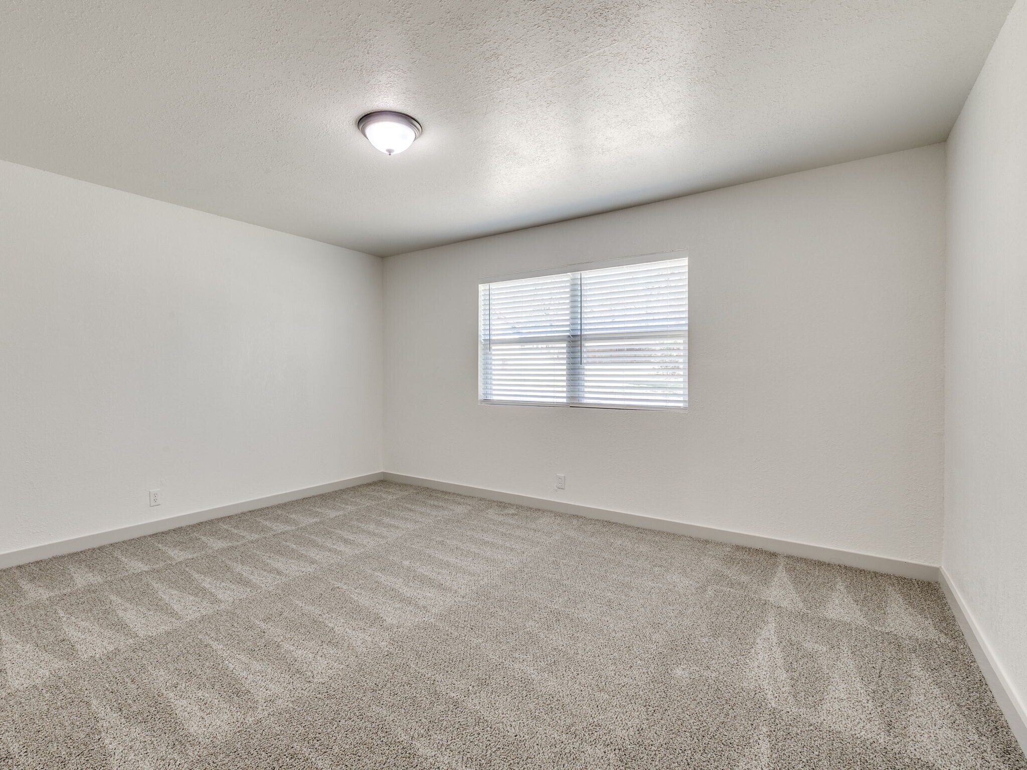 Building Photo - 1300 N McKinley Ave