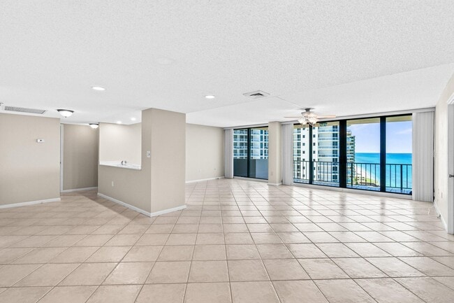 Building Photo - 4200 N Ocean Dr