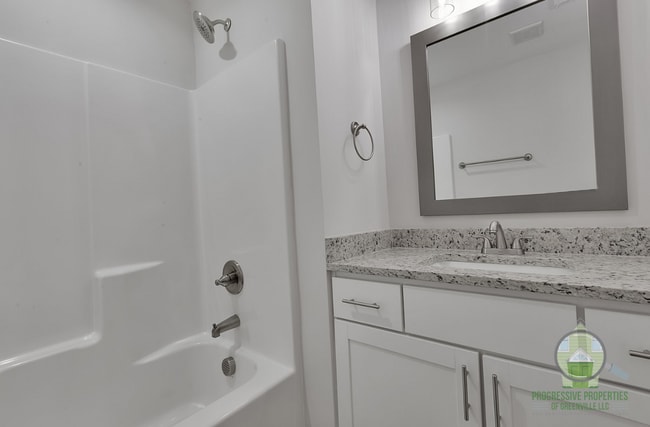 Building Photo - 19 Wofford Rd