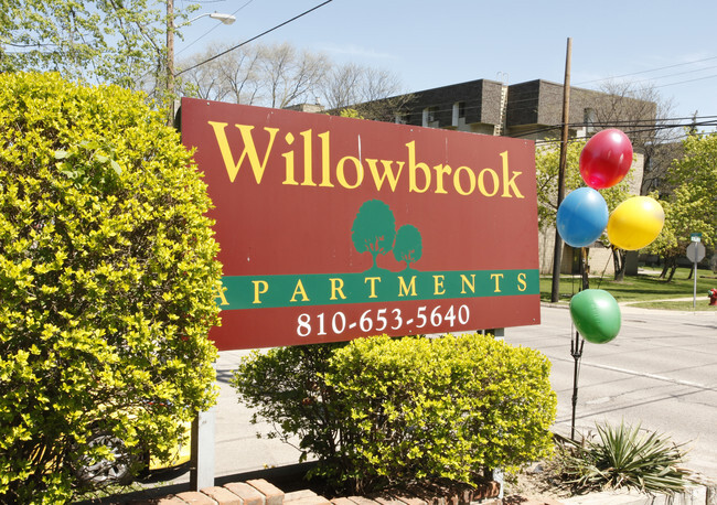 Building Photo - Willowbrook Apartments