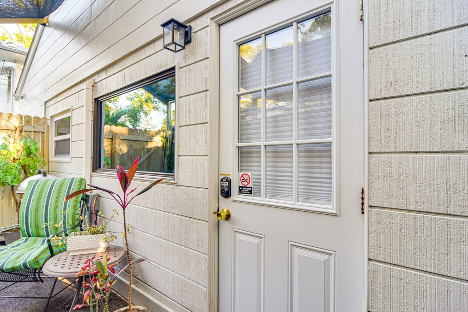 Building Photo - 1409 Maple St