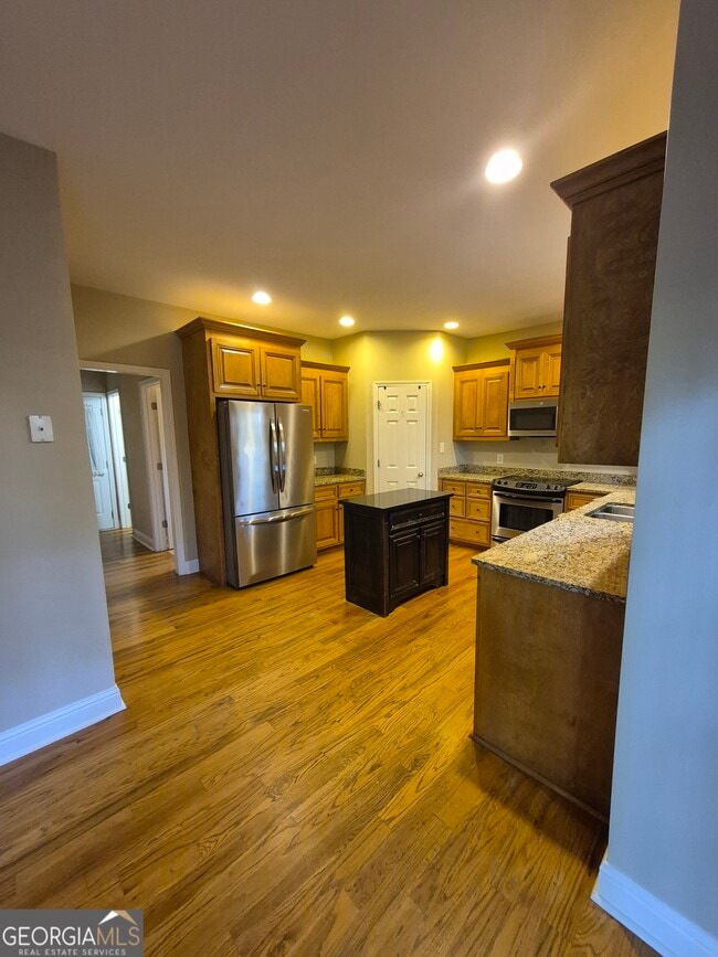 Building Photo - 325 Veranda Park Ln