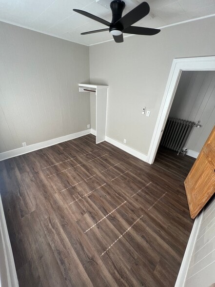 Building Photo - 571 Jefferson St