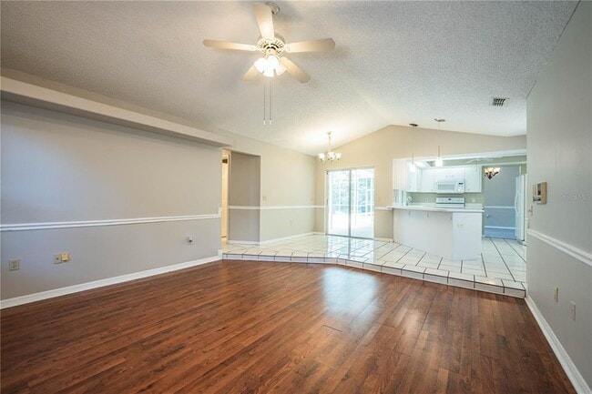Building Photo - 2326 Deerbrook Dr