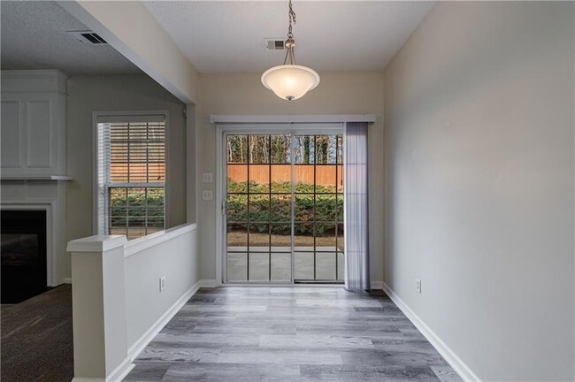 Building Photo - 2819 Ashleigh Ln