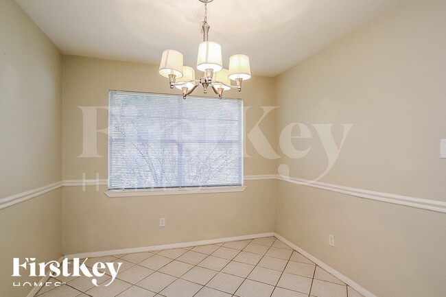 Building Photo - 14135 Rosetta Dr