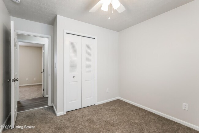 Building Photo - 8509 Gainsborough Dr