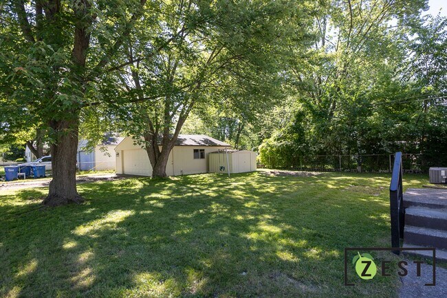 Building Photo - 3BDRM Warren Home! OPEN HOUSE 11/5 3-3:30 PM!