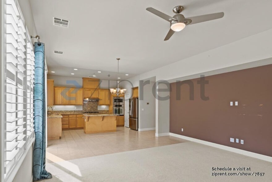 Building Photo - 213 Marbella Ln