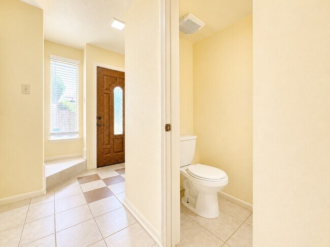 Building Photo - 12504 Autumn Leaf Ln