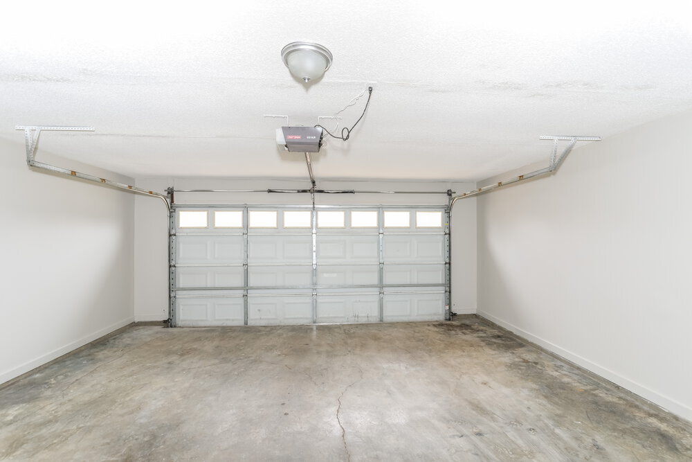 Building Photo - 4506 Shadow Hollow Dr