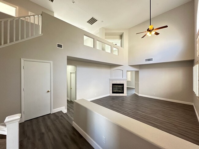 Building Photo - HEATHERWOOD