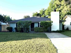 Building Photo - 2953 Stearns Ave