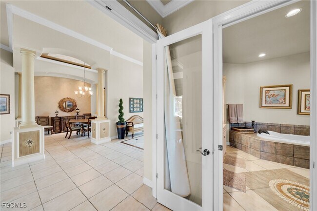 Building Photo - 4009 Chiquita Blvd S
