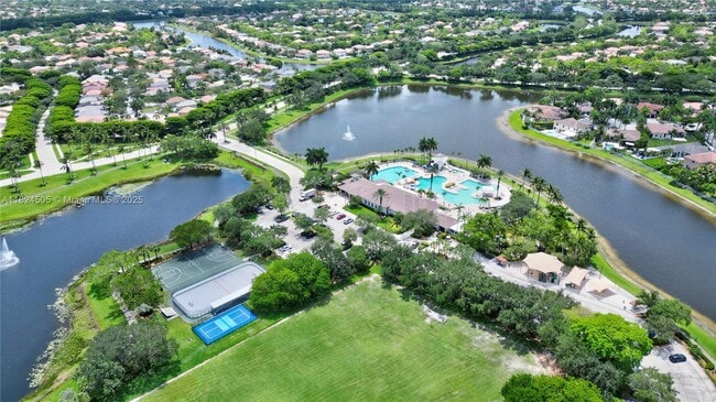 Building Photo - 1482 Canary Island Dr