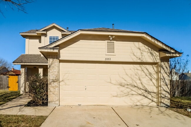 Building Photo - 21013 Godolophin Ct