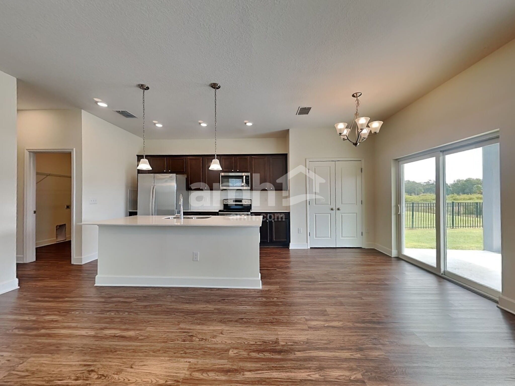 Building Photo - 1039 Walden Pond Dr