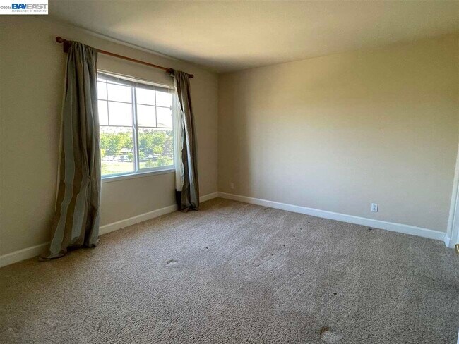 Building Photo - 9332 Mediar Dr