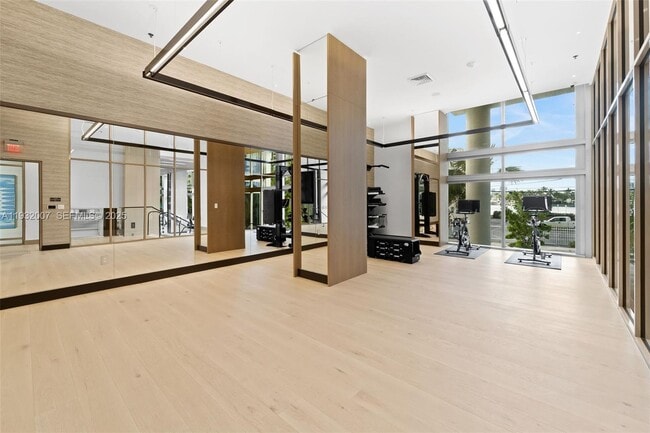 Building Photo - 153 N Seabreeze Blvd