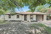 Building Photo - 3716 Clotell Dr