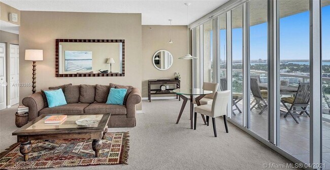 Building Photo - 7330 Ocean Terrace