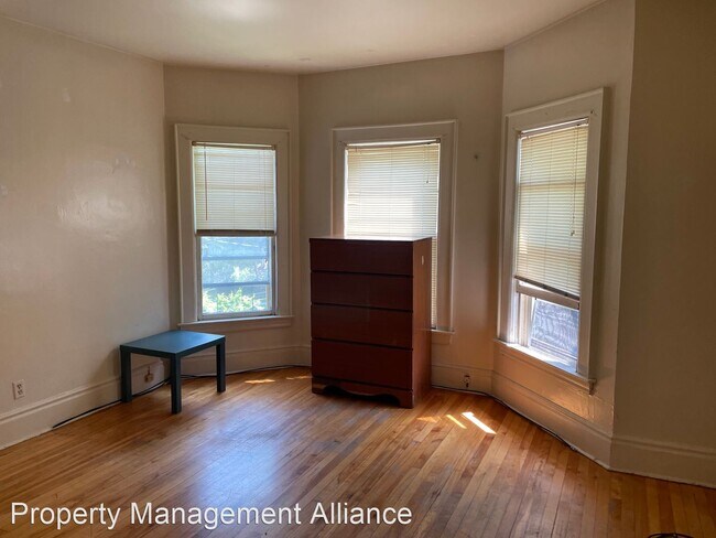 Building Photo - 6 br, 2.5 bath House - 728 Westcott Street