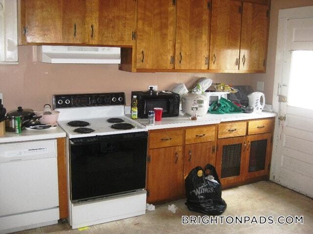 Building Photo - 31 Wade St