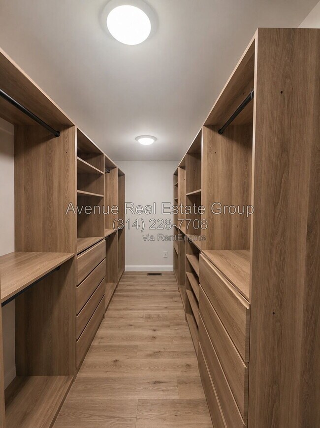 Building Photo - 956 Briar Green Ct