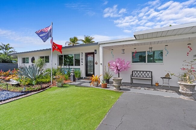 Building Photo - 3705 NE 16th Ave