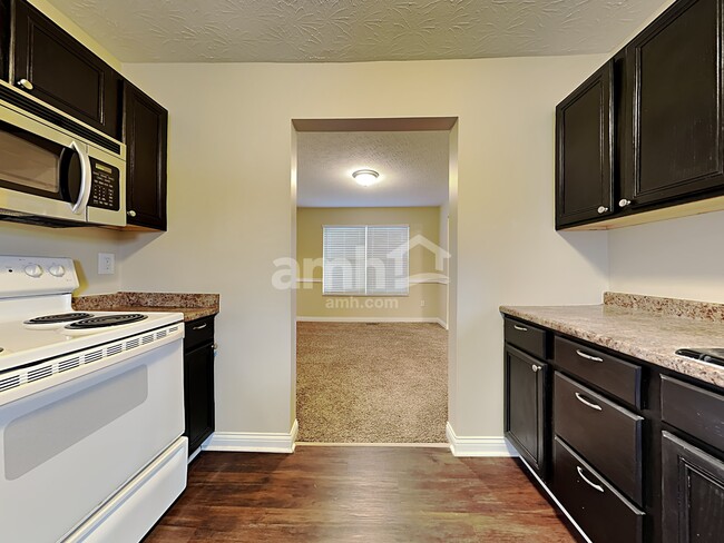Building Photo - 10396 Lynchburg Dr