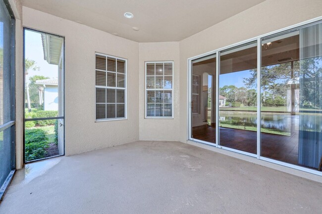 Building Photo - Emerson Square 4 Bedroom Home