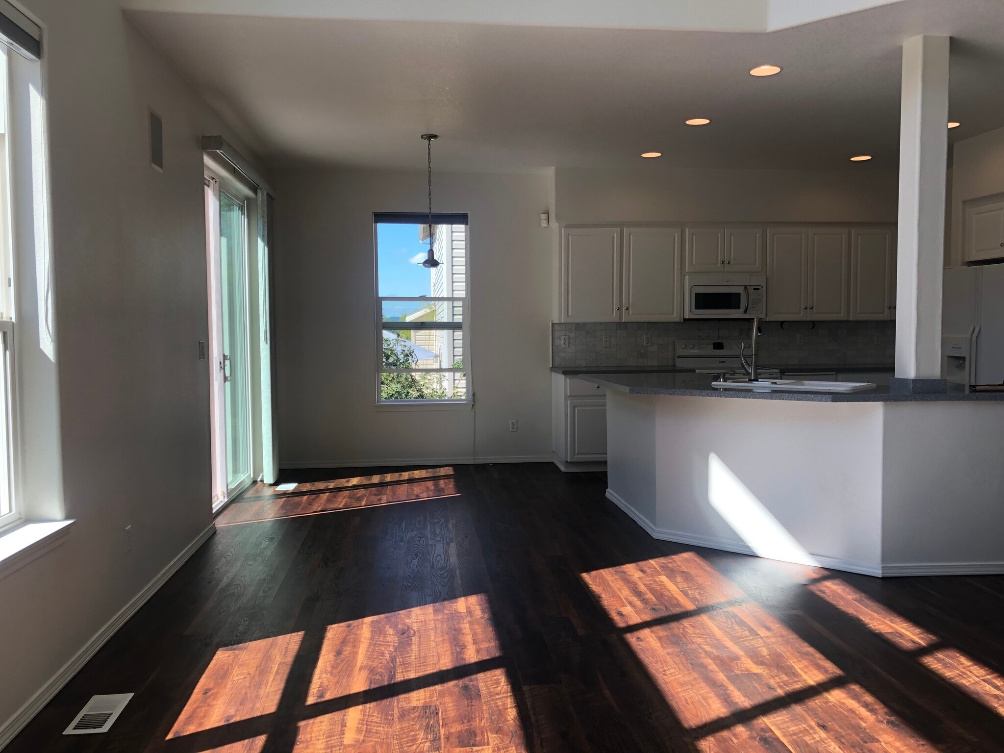 Building Photo - 22203 SW Bushong Ter