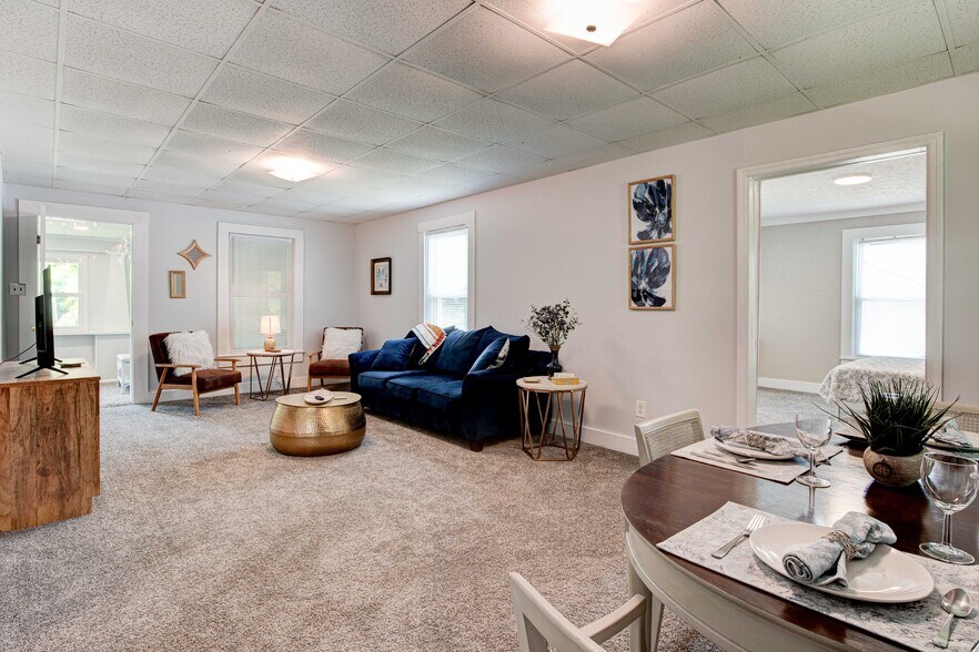 Building Photo - 4401 Strawberry Plains Pike