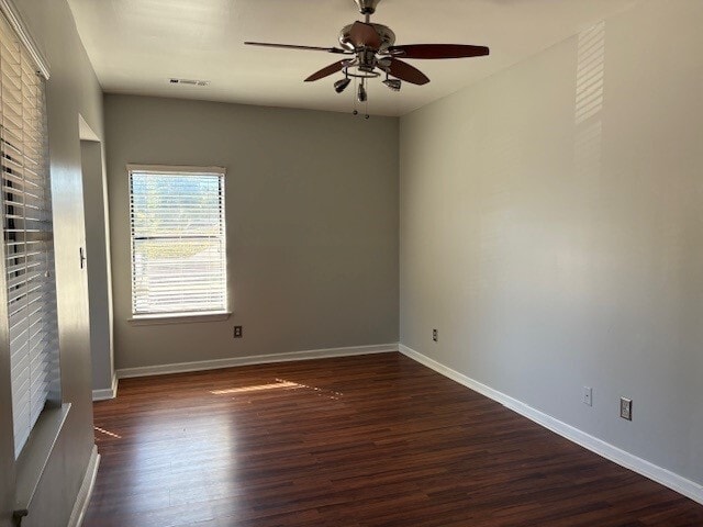 Living Room - 588 Parkway Dr NE