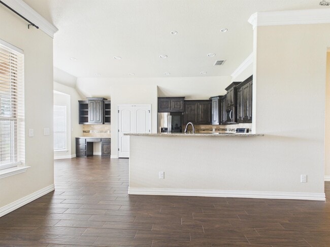 Building Photo - 4806 Falcon Crest Blvd