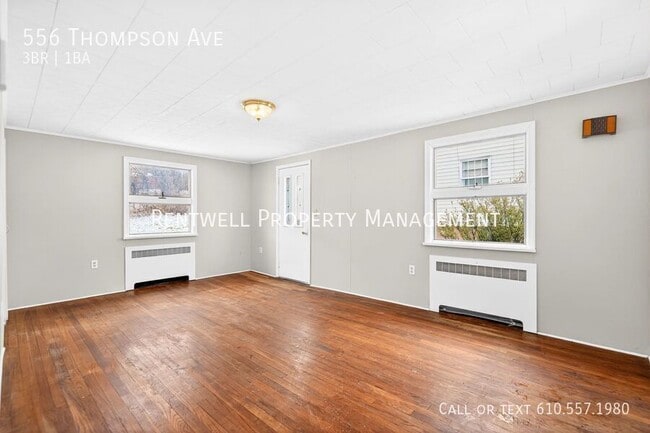 Building Photo - 556 Thompson Ave