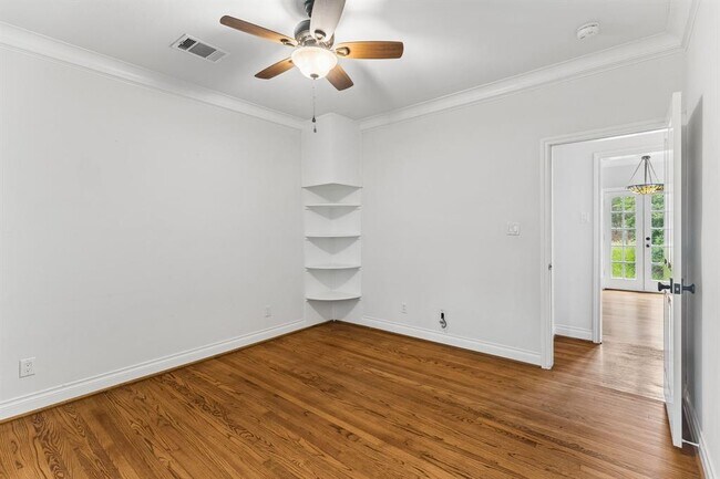 Building Photo - 364 Ponderosa Loop