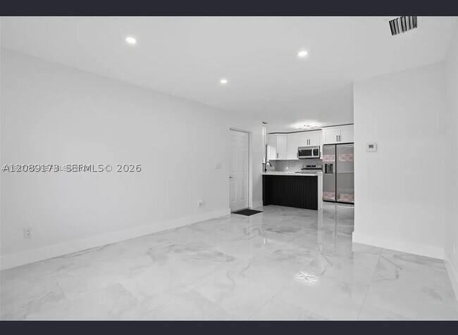 Building Photo - 1411 NW 40th St